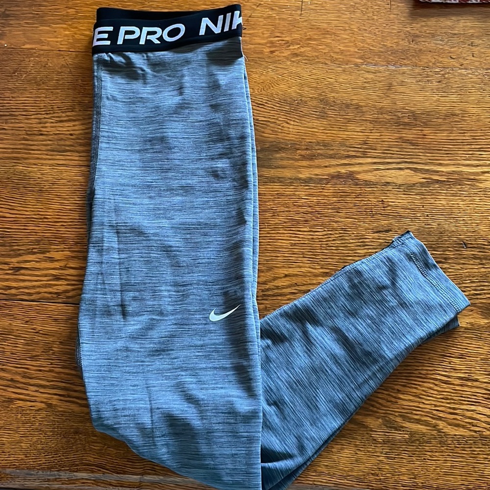 NIKE PRO / leggings